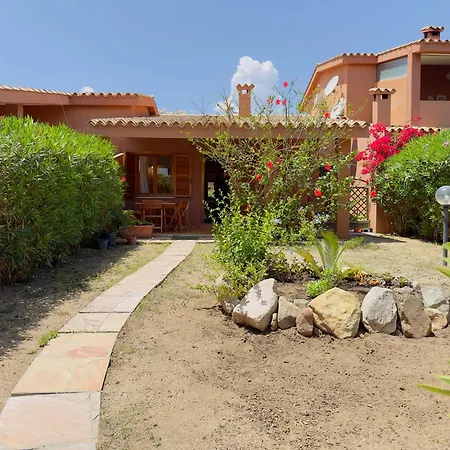 Sa Domu Pintada Holiday home *